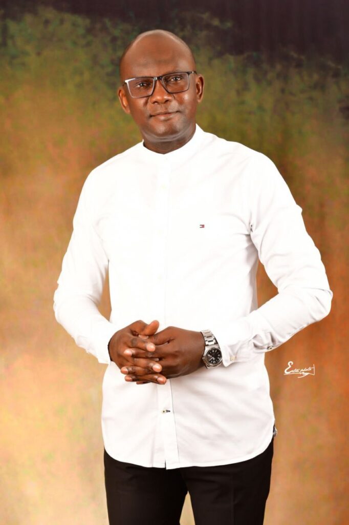 DG HOB ARIQUE SARL U